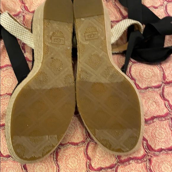 Ugg Australia Shiloh black espadrille wedge 11 - Picture 7 of 7